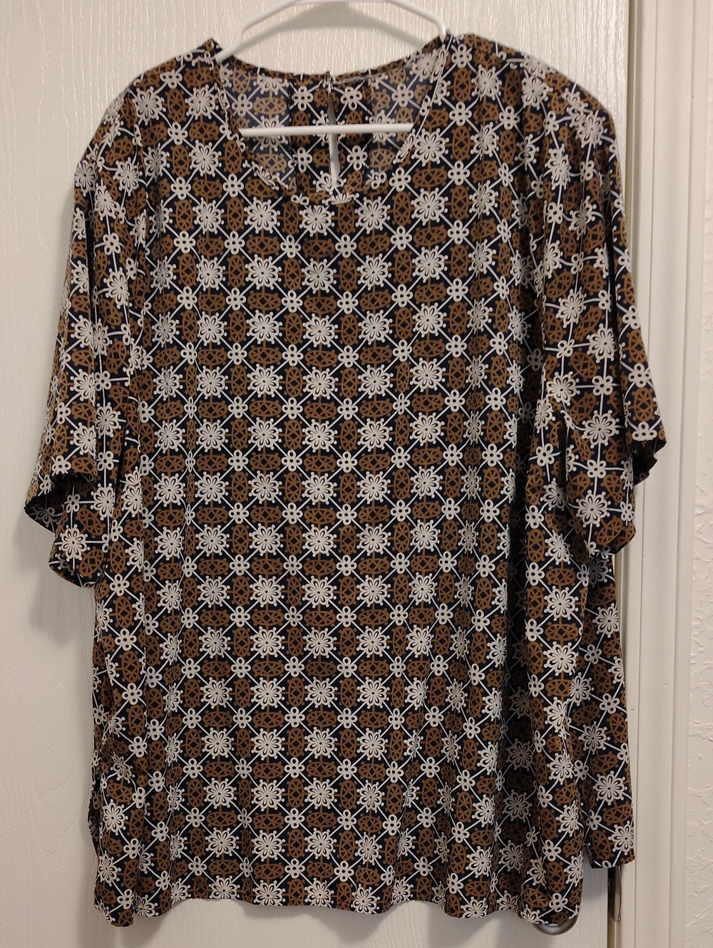 Women's Brown Floral Geometric Short Sleeve Top